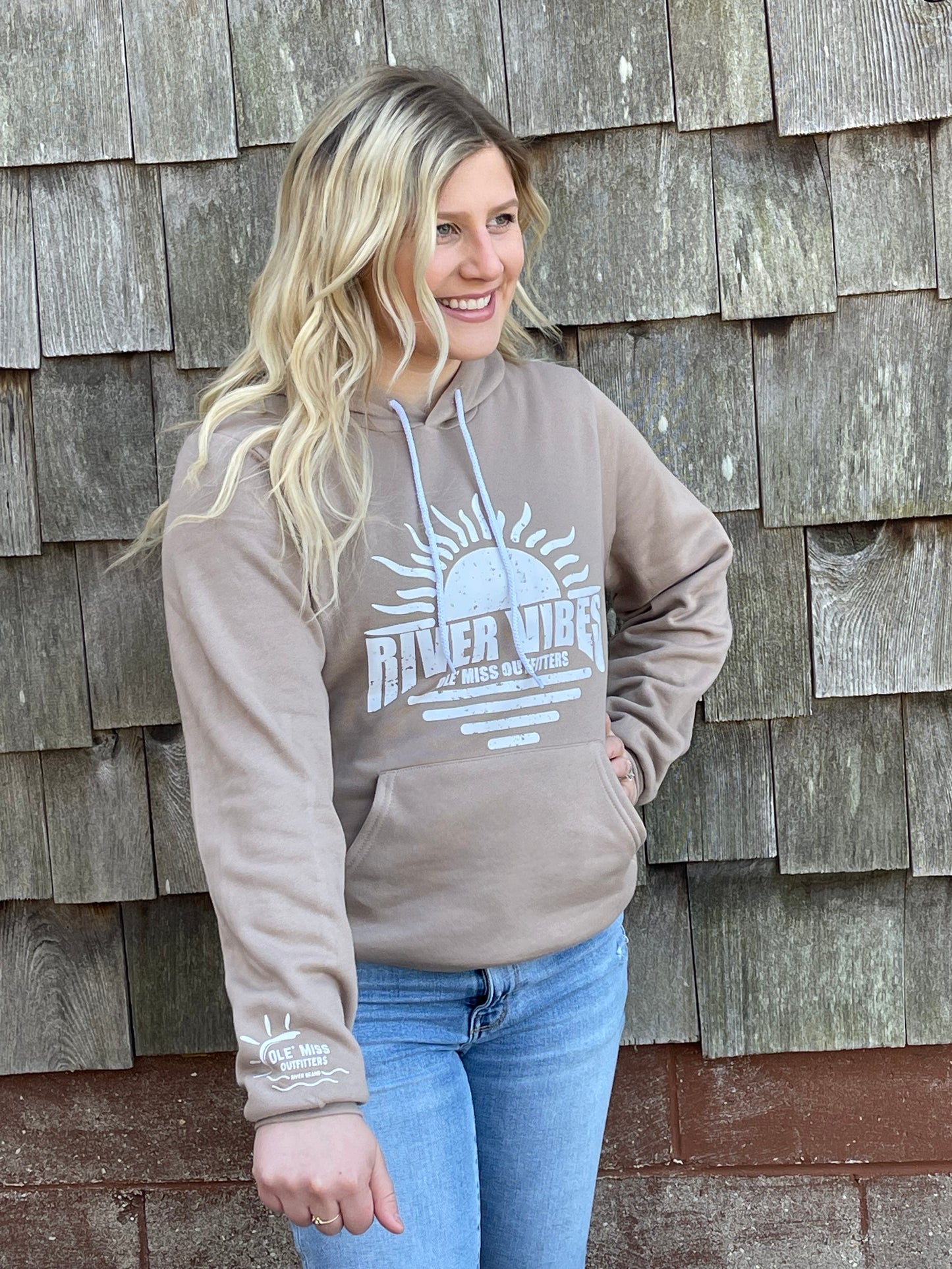 RIVER VIBES ULTRA SOFT FLEECE HOODIE TAN